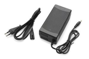 Ouxi V8, C80, V9, H9 Snellader – 54.6V 3A lader voor 48V Li-ion Accu's - Afbeelding 5