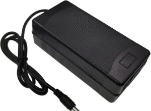 Ouxi V8, C80, V9, H9 Snellader – 54.6V 3A lader voor 48V Li-ion Accu's - Afbeelding 2